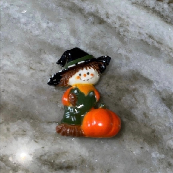 Vintage Halloween Brooch/ pins - Picture 4 of 4